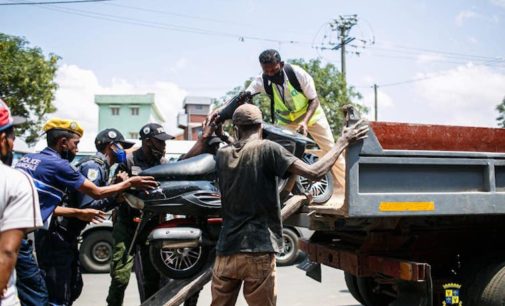 FIFAMOIVOIZANA ETO ANTANANARIVO :  Andrandraina ny haha ara-dalana ny ny taksi môtô izay hamonjena fotoana